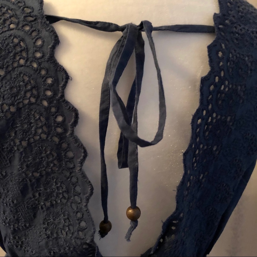 American Eagle V-Neck Eyelet Top - Picture 4 of 6